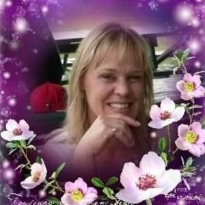 Meet your Posher, Carrie